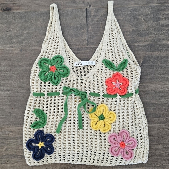 ZARA V-Kneck Knit Flowered Sweater Tank sz small - Picture 2 of 8